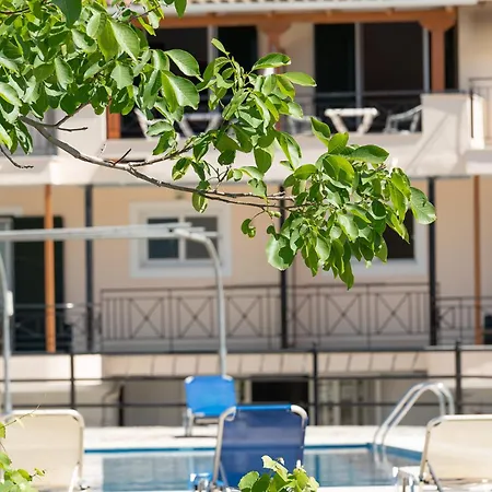 Ionian Memories * Yénion